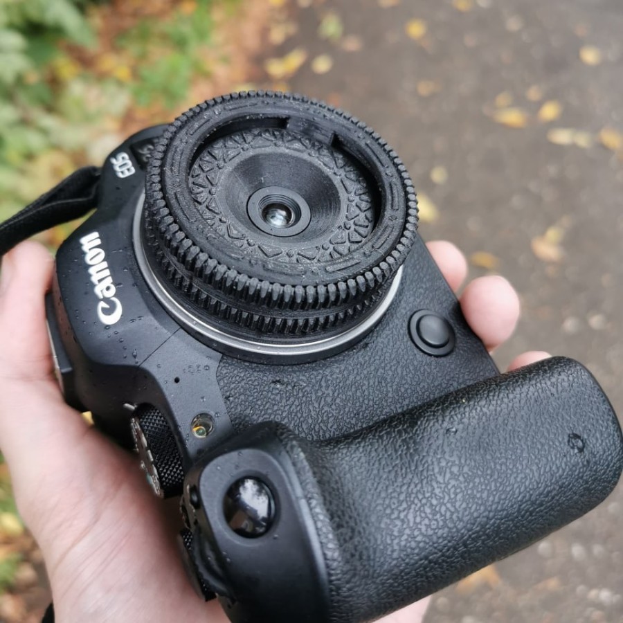 Куки-объектив Besarab Glass на камере Canon